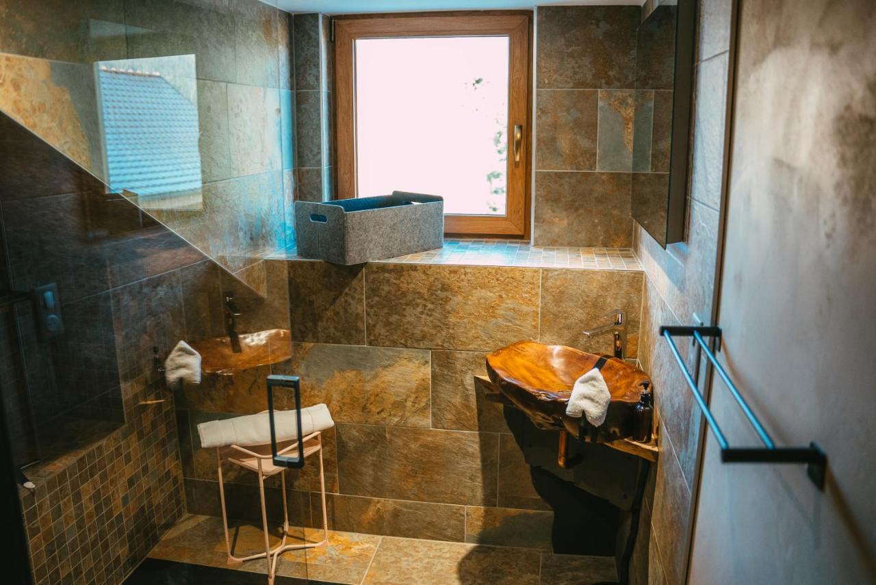 Le Grand Petit Prince - Domaine De Charme - Jacuzzis Privatifs Guebwiller Ngoại thất bức ảnh