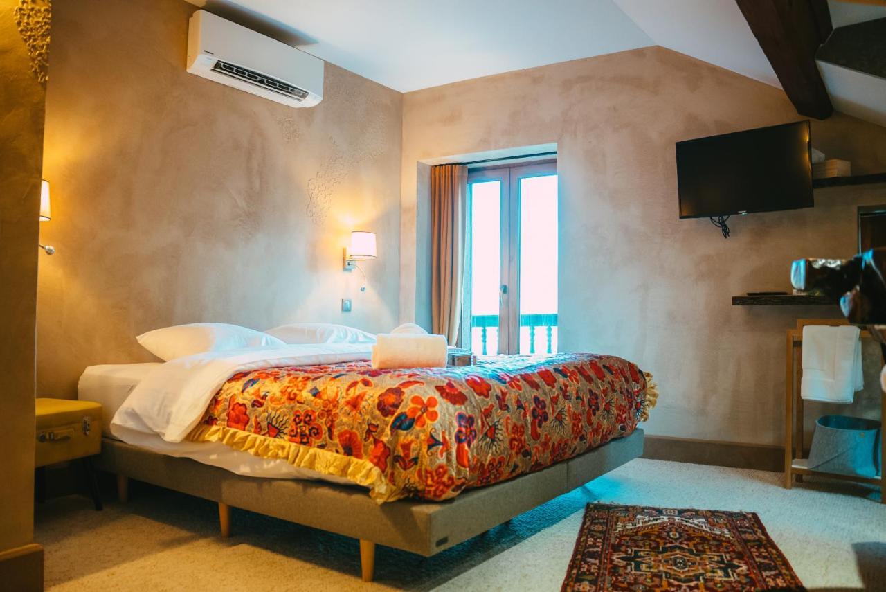 Le Grand Petit Prince - Domaine De Charme - Jacuzzis Privatifs Guebwiller Ngoại thất bức ảnh